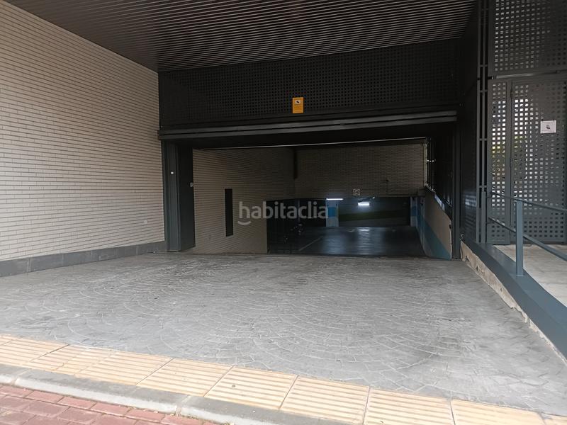 Foto 6a8d5615-8e95-4a60-a949-dca04a1af329. Aparcament cotxe a Parque Oeste-Fuente Cisneros Alcorcón