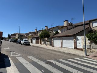 Maison jumelée à Calle Cáceres