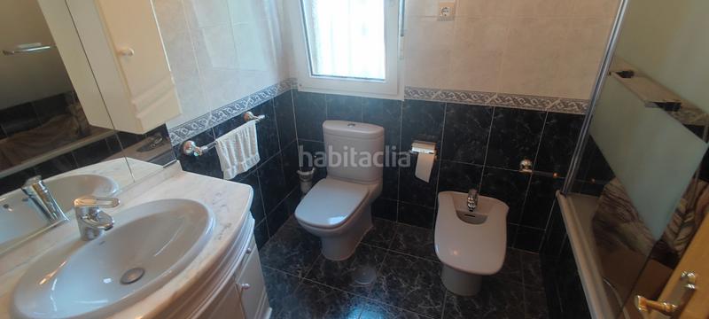 Foto 220323d4-58a0-40ce-829e-ec698f0a637b. Chalet con riscaldamento in El Bosque Villaviciosa de Odón
