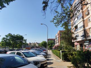 Etagenwohnung  Calle de josé arcones gil. Luminoso piso reformado a estrenar en pueblo nuevo (ciudad linea