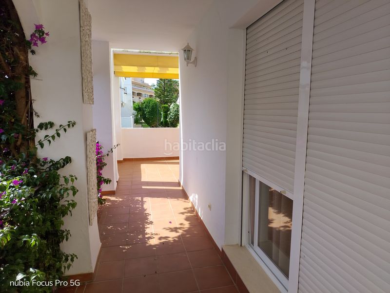 Foto 53721954-f6fa-475b-9b42-90e647481aa0. Casa aparellada amb calefacció aparcament piscina a Rota
