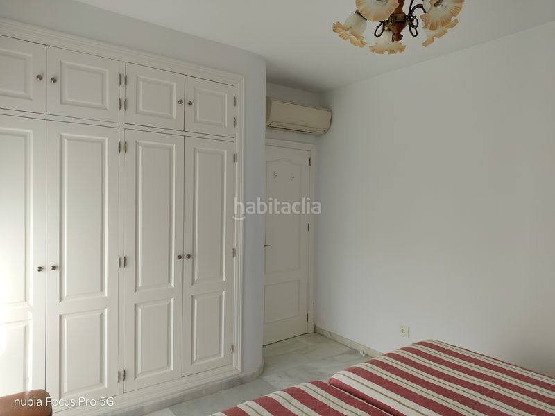 Foto b0fca21c-e7d8-4229-9c2f-bfcba32f2784. Casa aparellada amb calefacció aparcament piscina a Rota