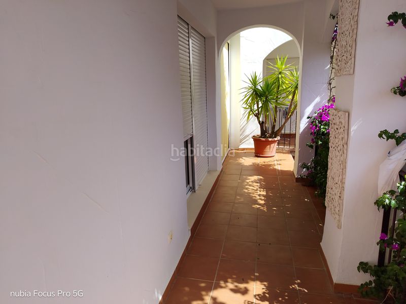 Foto c70c016f-21a1-4153-8b46-4f9c859abddb. Casa aparellada amb calefacció aparcament piscina a Rota