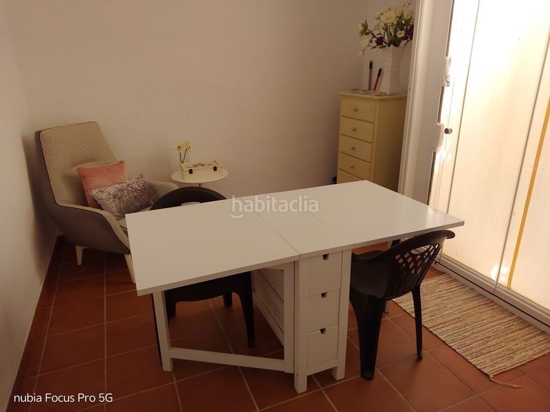 Foto c859c665-4275-4c48-a114-62c64885b336. Casa aparellada amb calefacció aparcament piscina a Rota