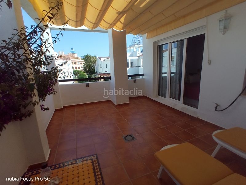 Foto e2b114c3-884d-45b5-bebc-4107832913e5. Casa aparellada amb calefacció aparcament piscina a Rota