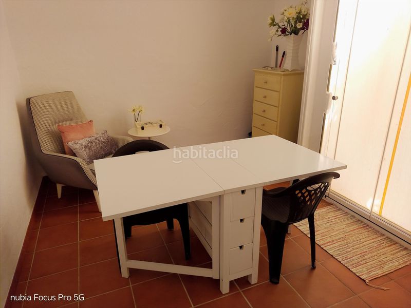 Foto f8f87576-9a0c-41d9-b1d4-ce2748b31d1f. Casa aparellada amb calefacció aparcament piscina a Rota