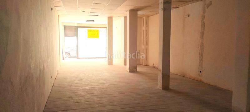 Foto d662e5d4-70a4-4513-9f9d-af331d1d8a93. Location local commercial dans calle montero 32 dans Móstoles