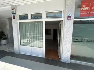 Rent Business premise in Colonia. Local comercial en alquiler