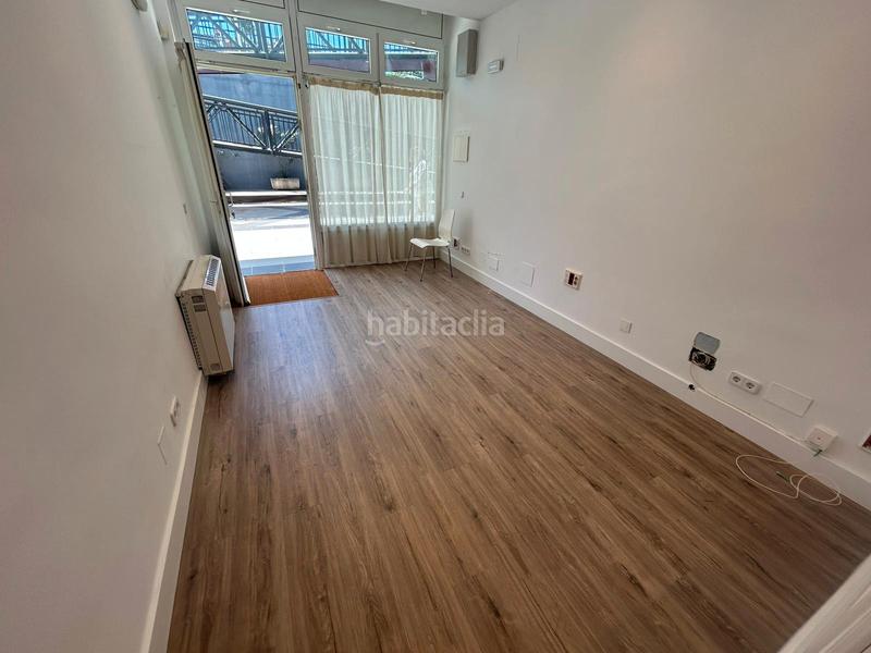 Foto 891c91a2-f6a5-4925-8f62-2fd14eb736b5. Rent business premise with heating in Colonia Torrelodones
