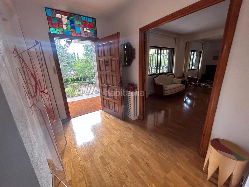 Foto 4bac5e5c-2c17-4ce0-b2e6-3dc3d9285555. Chalet con camino riscaldamento parcheggio piscina in Torrelodones