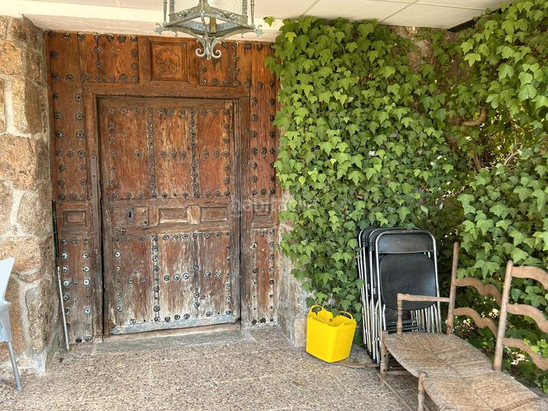 Foto 3b9f8e73-f36a-469f-8230-e49ab8e71e08. Chalet with fireplace heating pool in La Berzosilla Torrelodones