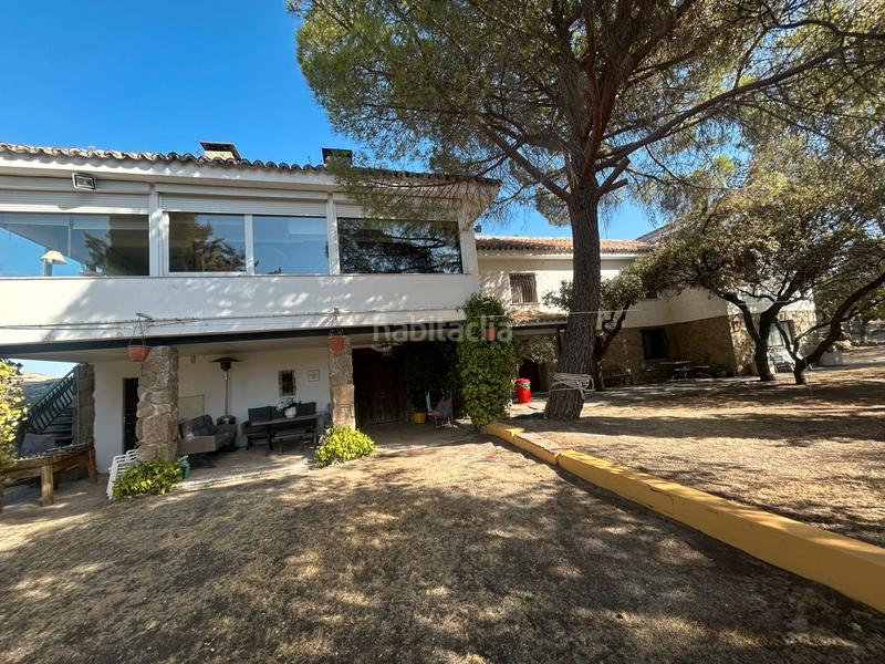 Foto 400f01cc-54bc-4c9d-83ec-5eb1dd3eed2a. Chalet with fireplace heating pool in La Berzosilla Torrelodones