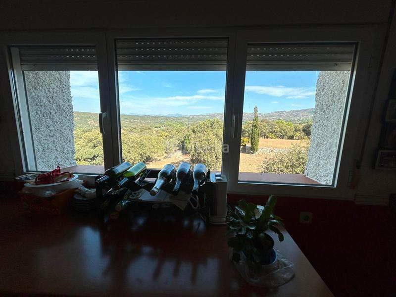 Foto 54ed85c6-d8b6-4c87-80fb-f053c294b90e. Chalet with fireplace heating pool in La Berzosilla Torrelodones