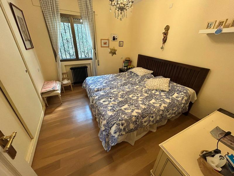 Foto 5cdb5ee7-7a55-4b31-8a8e-56fb03f2f5f3. Chalet with fireplace heating pool in La Berzosilla Torrelodones