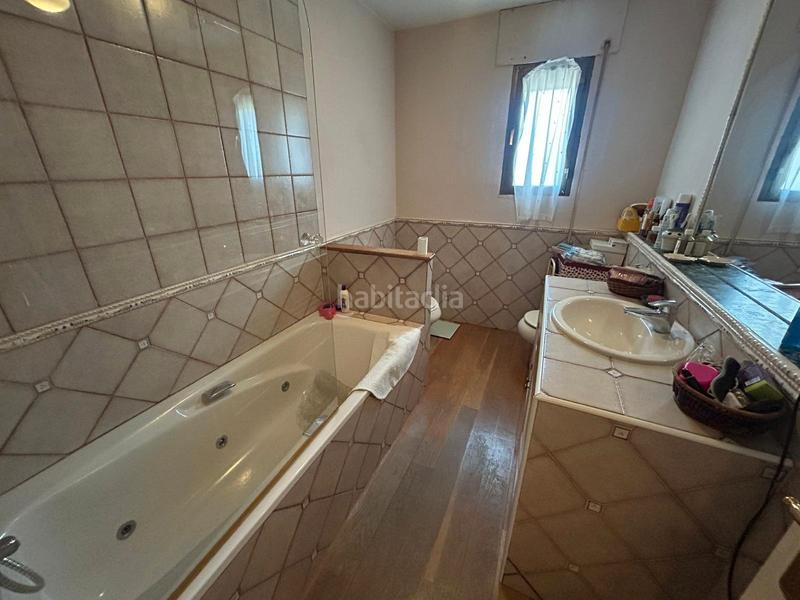 Foto d584bd9e-7e36-4a18-a629-4db008d242b9. Chalet with fireplace heating pool in La Berzosilla Torrelodones