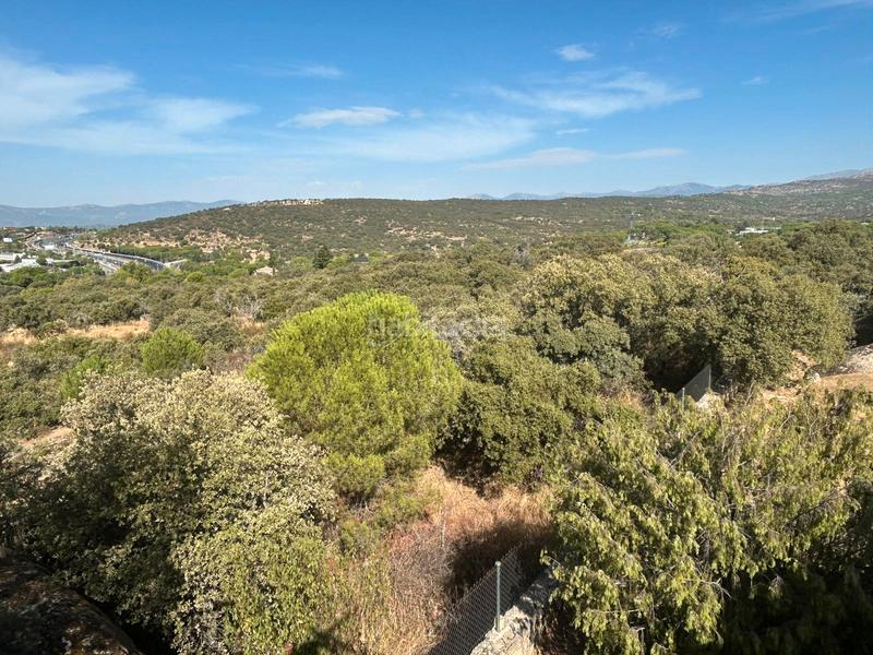 Foto d703d221-f737-4755-80fe-07d57c75703f. Chalet with fireplace heating pool in La Berzosilla Torrelodones