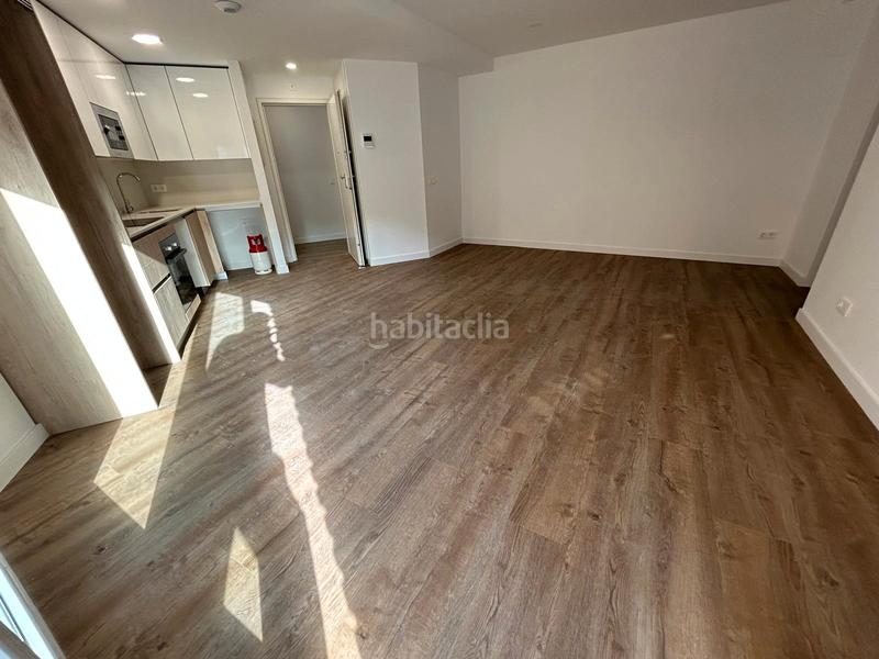 Foto b0571c1b-1fdf-40c2-8010-bcf72ca17e99. Rent flat with heating parking in Casa Amarilla Galapagar