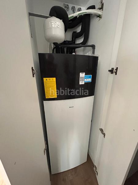 Foto f39314a9-cbfb-4bf8-b3eb-dba882c353af. Rent flat with heating parking in Casa Amarilla Galapagar