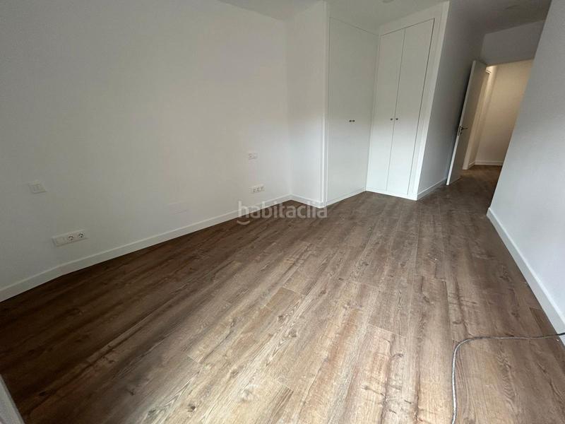 Foto 37eced20-d46f-435f-923c-ca7054804b51. Rent duplex with heating parking in Casa Amarilla Galapagar