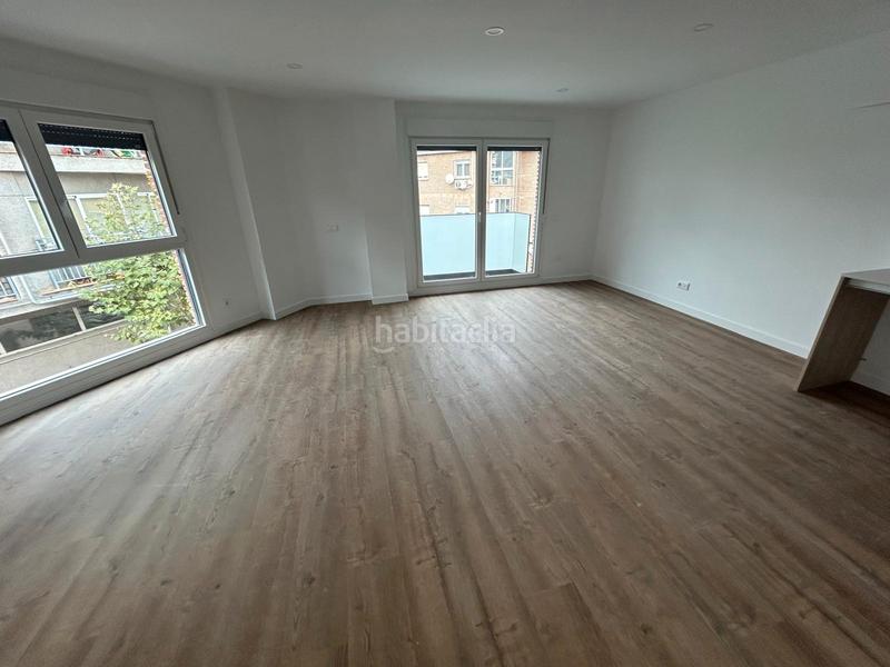 Foto bf3190e9-612f-459b-a787-baed908cac03. Location appartement avec chauffage parking dans Casa Amarilla Galapagar