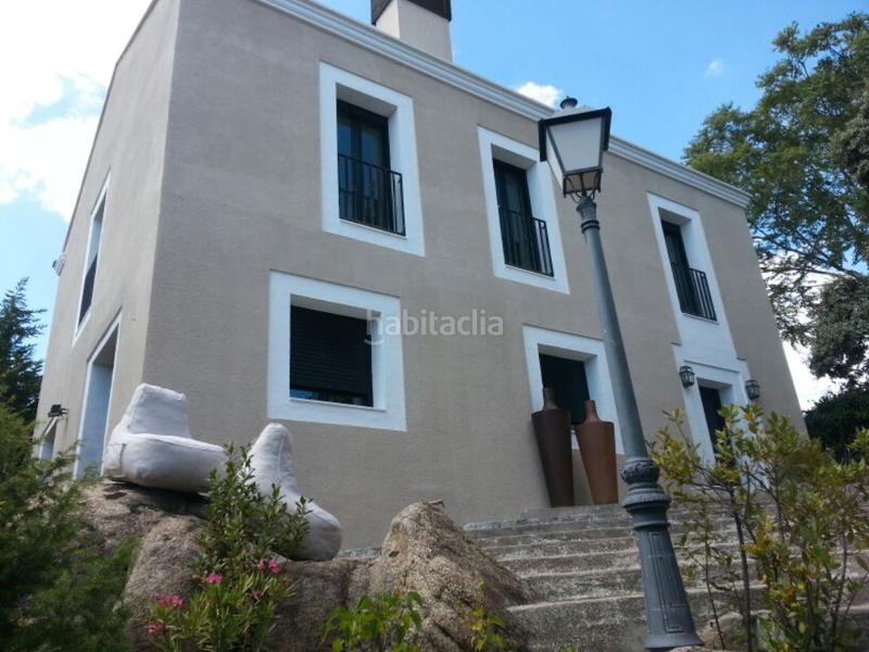 Foto 01b3113b-07ed-4ebe-af55-792551c650ce. Miete chalet mit heizung parking pool in Los Robles Torrelodones