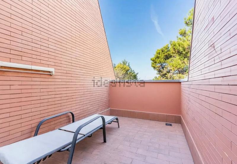 Foto c6604ec5-be44-4da0-9150-6f8cca7e899d. Xalet amb calefacció aparcament piscina a Colonia Torrelodones