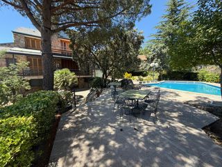 Chalet  Calle de antonio maura. Independiente con piscina y vistas