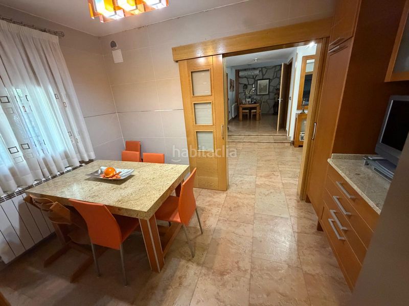 Foto 62a610ee-fbd7-43e8-a61d-fd53357a8b23. Chalet mit kamin heizung parking pool in Valdemaqueda