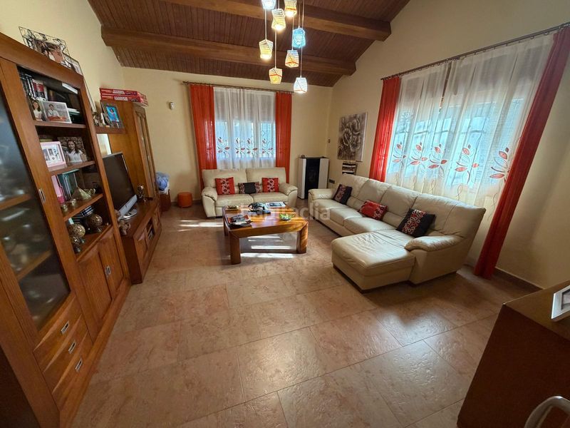 Foto f8a31aff-7d3a-4db1-986b-aa1fdaaabbbf. Chalet mit kamin heizung parking pool in Valdemaqueda