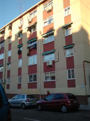 Pis  Calle de maría teresa sáenz de heredia. Estupenda vivienda muy buena para invertir