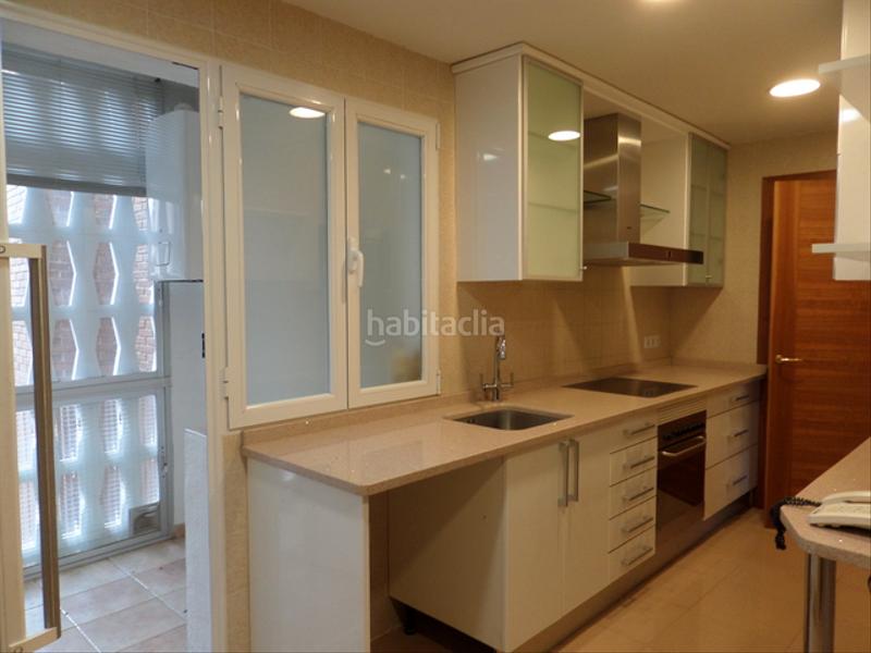 Foto 40fc9e95-ecd7-44c1-b404-3430b2f6c810. Alquiler piso en avenida del mediterráneo 40 vivienda de 4 dormitorios en fuensanta en Colmenar Viejo