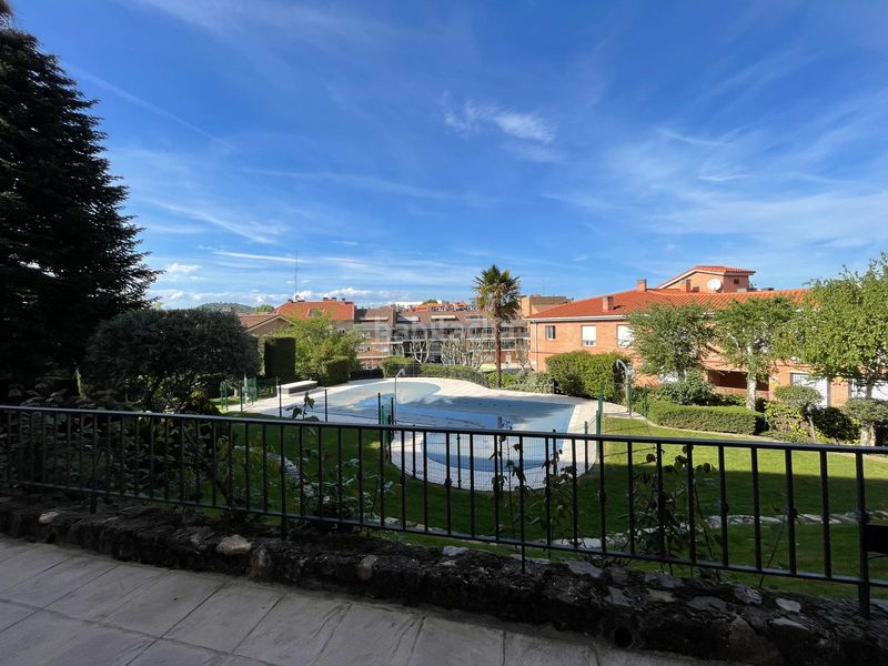 Foto f9641629-4180-415a-948d-d3b6fd16027b. Dúplex amb calefacció aparcament piscina a San Agustín de Guadalix