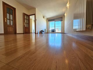 Pis  Carrer gran de gràcia. Magnífico piso alto de 78m2 en planta 7ª, soleado y con vistas i