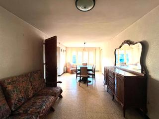 Mas à Montmaneu. Casa de pueblo con patio en venta en la panadella: