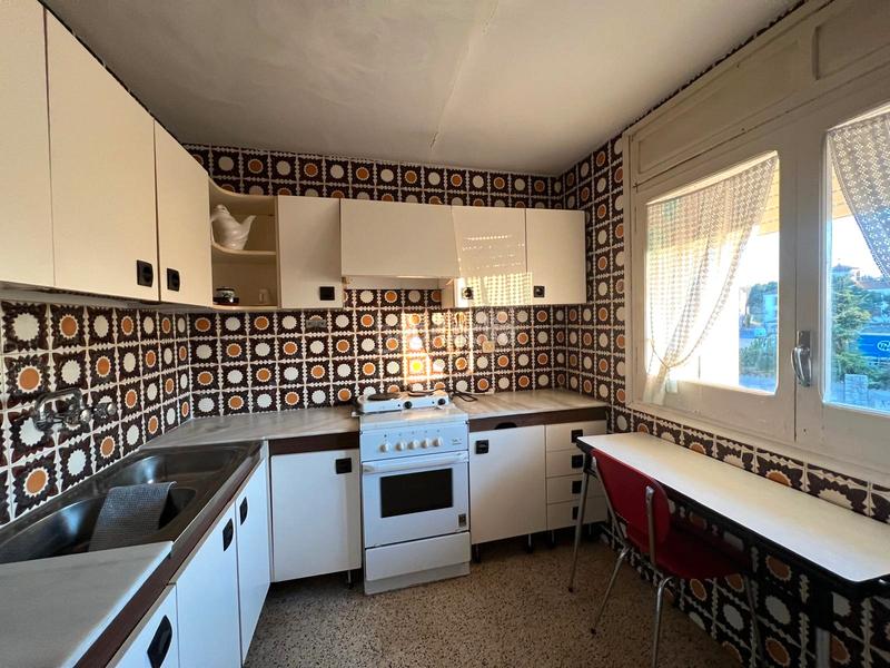 Foto e7540a19-26b9-4970-97f2-00495caaf583. Masia amb aparcament a Montmaneu