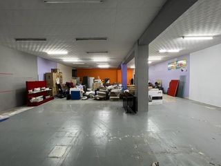 Geschäftsraum in Llevant. Local comercial en venta en igulada: zona estació: