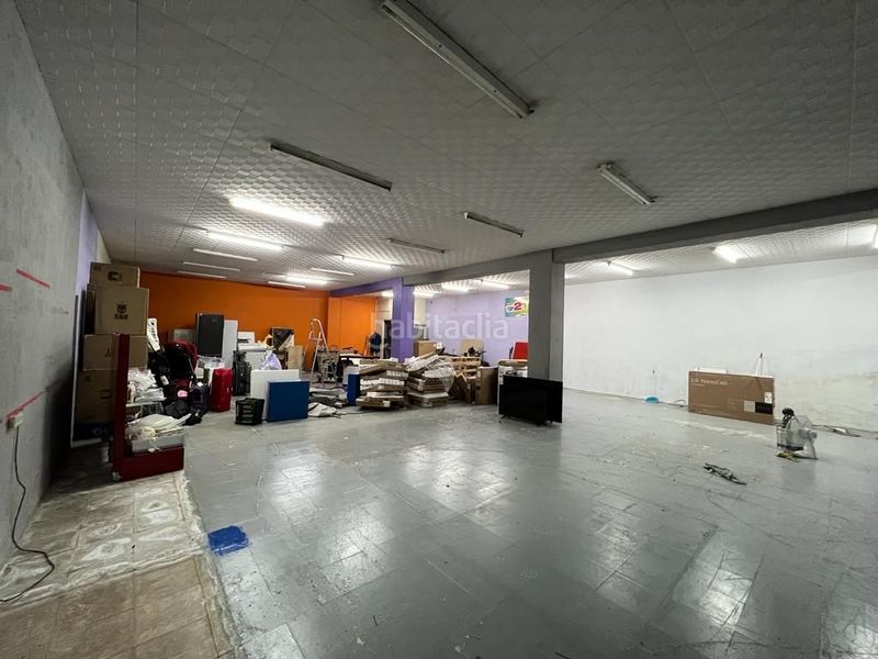 Foto 4ad0fcb8-1c33-4858-a88f-f57fa87afd4b. Local comercial a Llevant Igualada