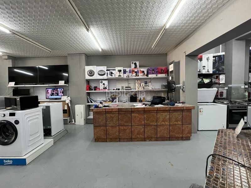 Foto 757ddf48-9ea1-46c7-88e5-8a8d44007e32. Local comercial a Llevant Igualada