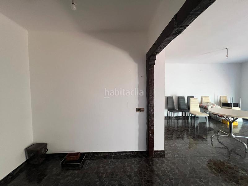 Foto a0c245e6-f6af-411f-b2c8-5bbedabf3ea5. Casa amb aparcament a Ponent - Set Camins Igualada