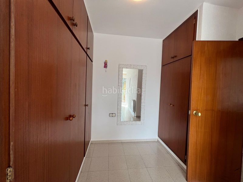 Foto 6a59dd19-a5fd-425a-9a2b-6e51a6a07fec. Casa amb xemeneia calefacció aparcament a Poble Sec Igualada