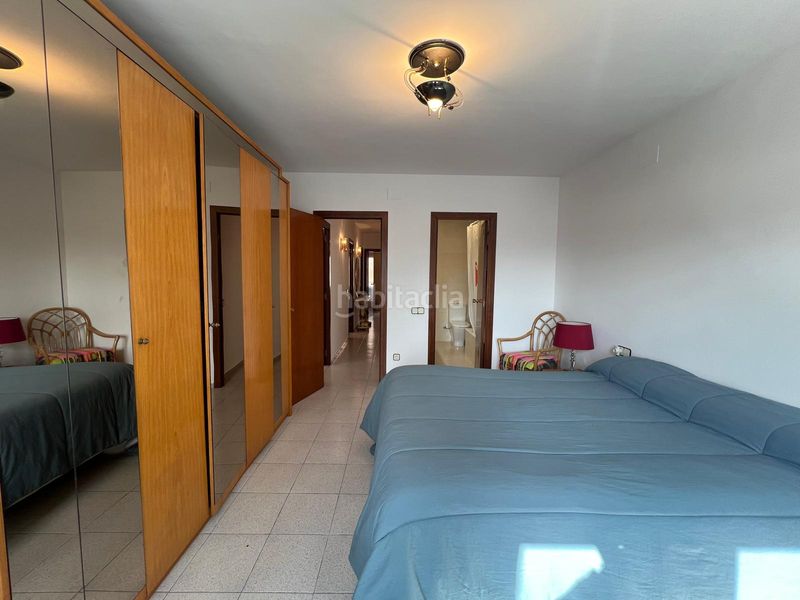 Foto e971b765-2838-4ebf-952c-e55e3a8573aa. Casa amb xemeneia calefacció aparcament a Poble Sec Igualada