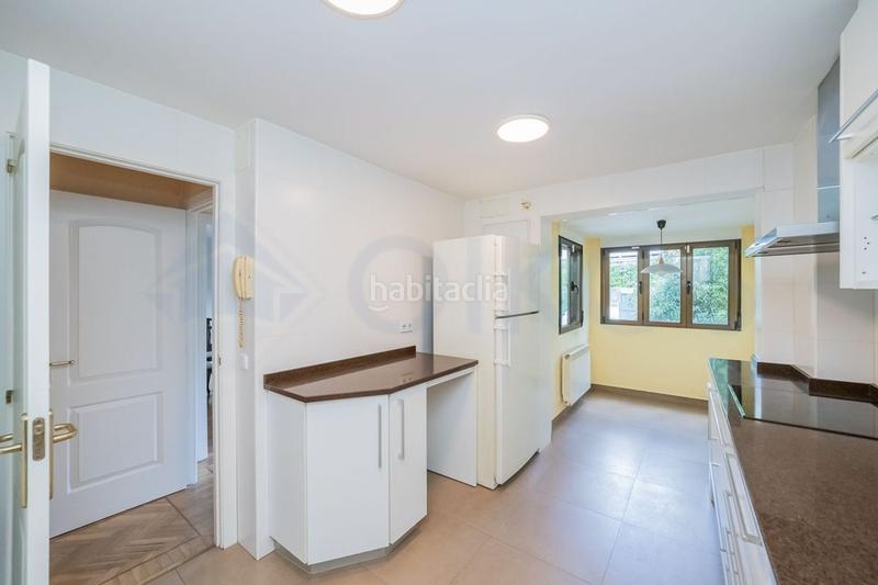 Foto 80466af3-4d6d-41e9-bb14-d1bf5a3a3ece. Casa a schiera in El Pinar-Punta Galea Rozas de Madrid (Las)