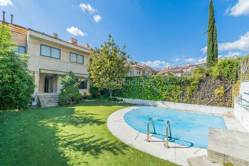 Foto cff1d5ee-13a2-4a57-a29a-85d5e0886a6d. Reihenhaus in El Pinar-Punta Galea Rozas de Madrid (Las)