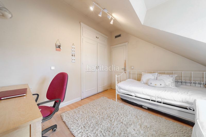 Foto e354c680-ac44-4d08-9d0f-b447ab879a31. Casa adossada amb calefacció aparcament piscina a Pozuelo de Alarcón