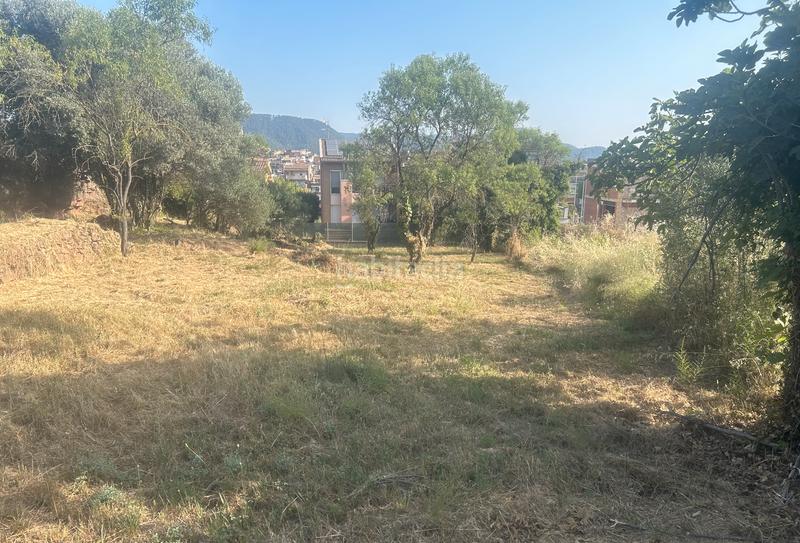 Foto f0748b54-c8bb-418e-a9e9-76a003f2d227. Terreno residencial  en Artés