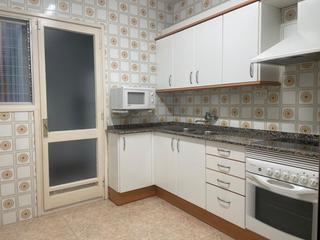 Appartement dans Carretera de Vic - Remei. Pis gran amb ascensor