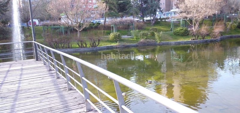 Foto b591521e-3a19-434e-a755-11a305e5b4fc. Parking voiture dans Valleaguado-La Cañada Coslada