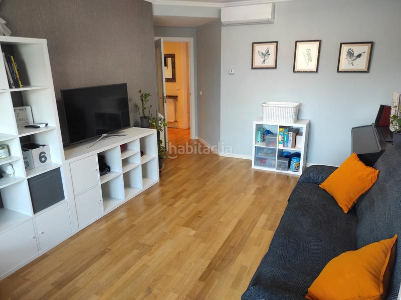 Foto a9f2cb45-8dfd-4bf7-ba1f-85fc227f9049. Flat with heating parking pool in Orcasur-12 de Octubre Madrid