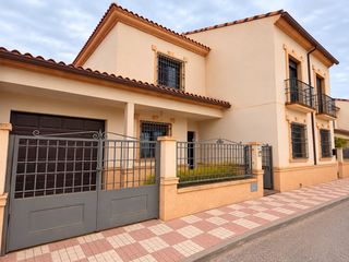 Chalet en Villa de Don Fadrique (La)