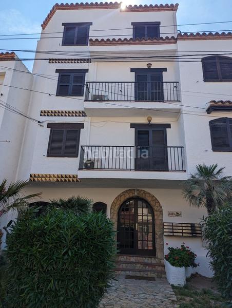 Foto 6f68d3ea-590c-41fa-b3c9-63dfb79dbc4e. Ático  en venta con terraza, vistas al canal y amarre comunitario . en Empuriabrava